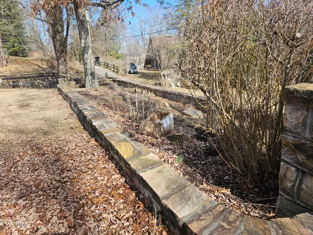 $398,500 | 305 Apple Drive Southeast, Wise, VA 24293