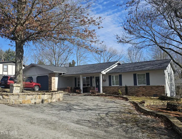 $398,500 | 305 Apple Drive Southeast, Wise, VA 24293
