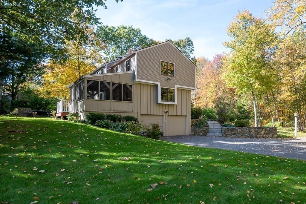 61 Teele Road Bolton, MA 01740 - Photo 4 of 26
