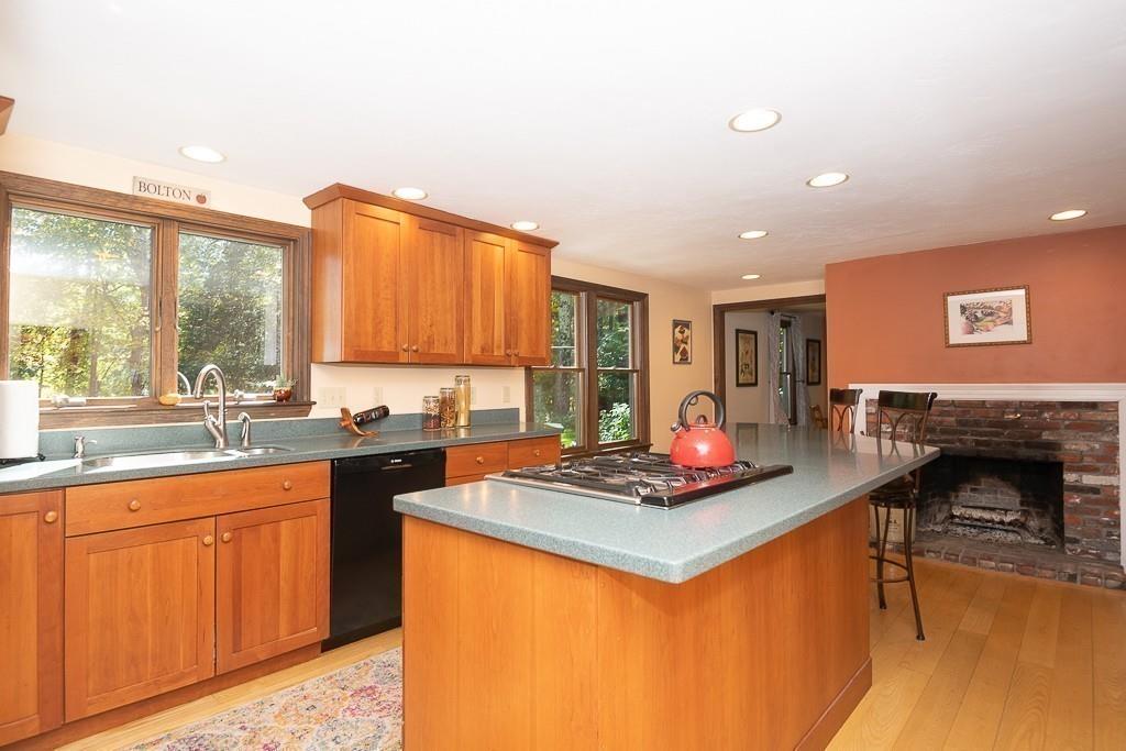 61 Teele Road Bolton, MA 01740 - Photo 6 of 26