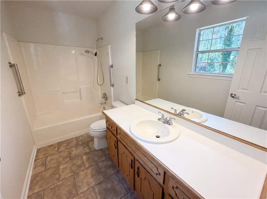 90 Rolling Ridge Drive Covington, GA 30016 - Photo 15 of 22