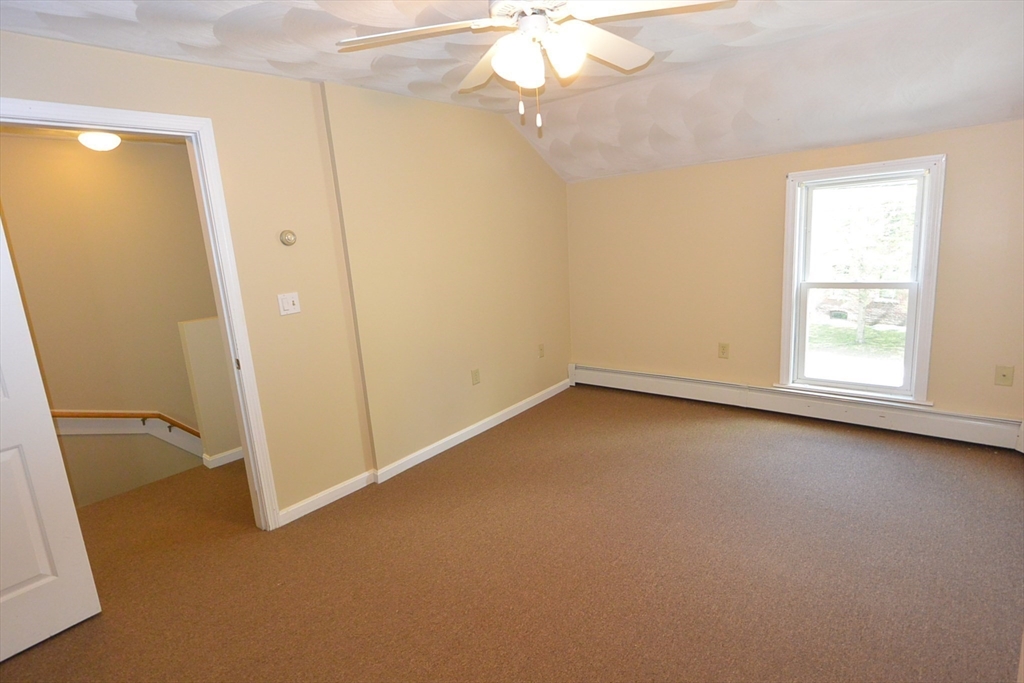 152 Green Street, Unit 152 Clinton, MA 01510 - Photo 15 of 20