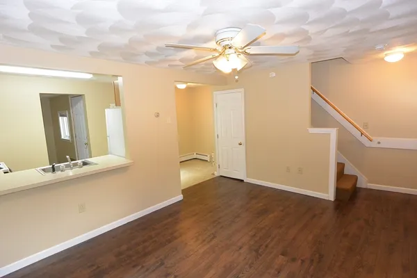 $1,995 | 152 Green Street, Unit 152, Clinton, MA 01510