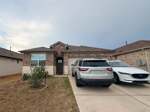 $2,100 | 216 Charles Trail, Unit A, Georgetown, TX 78626