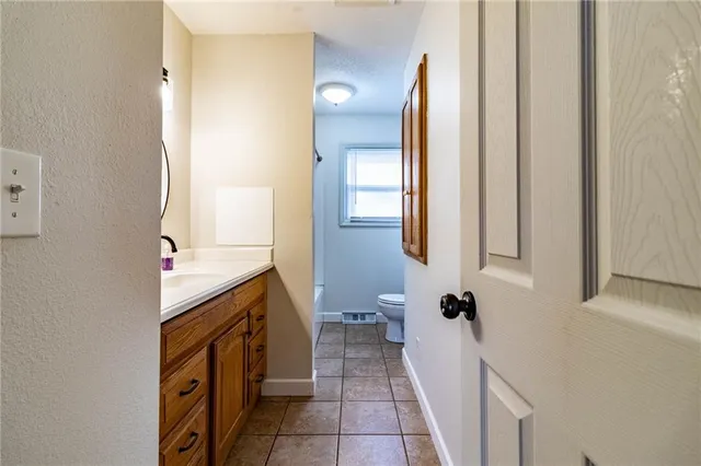 $165,000 | 303 North Street, Windsor, MO 65360