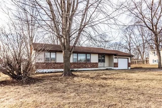 $165,000 | 303 North Street, Windsor, MO 65360