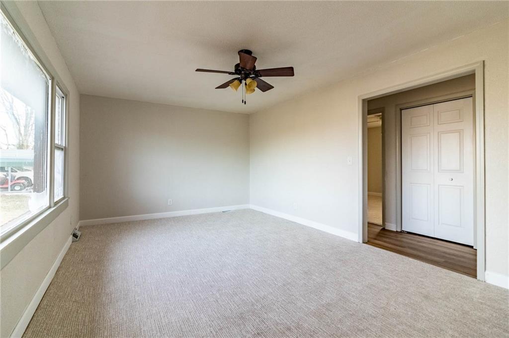 303 North Street Windsor, MO 65360 - Photo 5 of 25