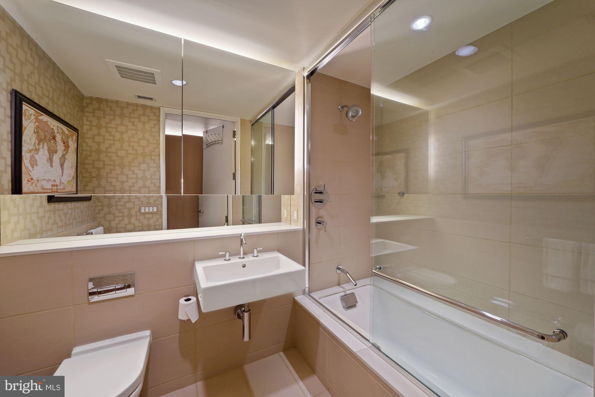 920 I Street Northwest, Unit 601 Washington, DC 20001 - Photo 18 of 34