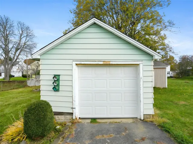 $1,800 | 119 Lincoln Avenue, Johnson City, NY 13790