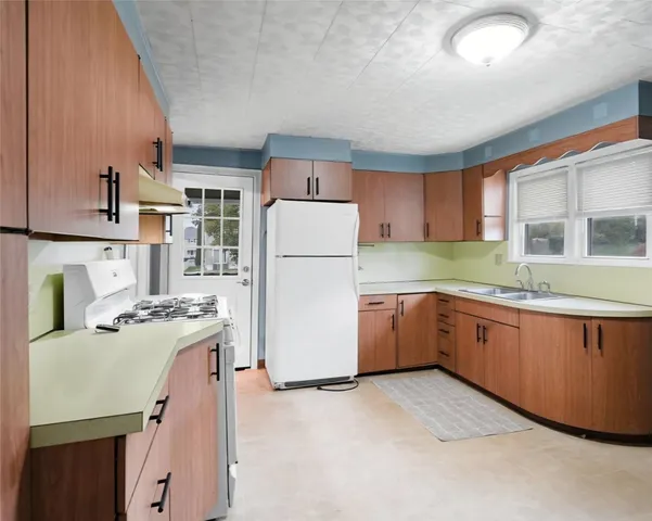 $1,800 | 119 Lincoln Avenue, Johnson City, NY 13790