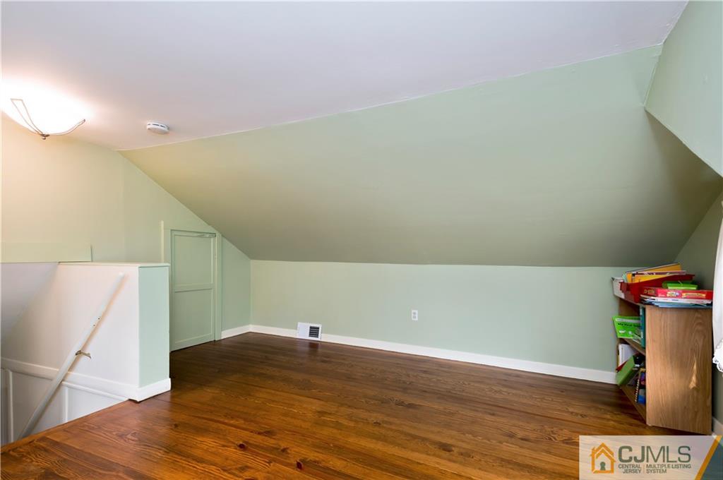 318 Ashland Road Middlesex, NJ 08846 - Photo 10 of 18 Gallery Image 10