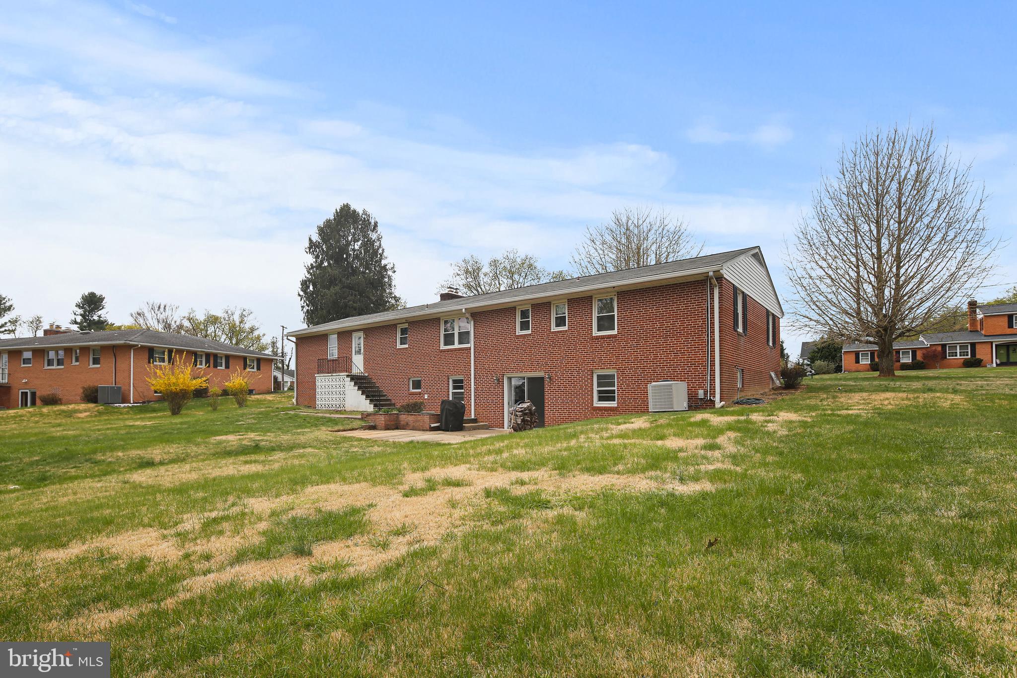 9826 Fox Hill Road Perry Hall, MD 21128 - Photo 35 of 45 a house view with garden space