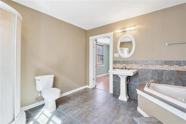 $1,600 | 2925 Cambronne Street, New Orleans, LA 70118