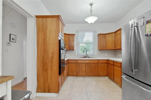 $1,600 | 2925 Cambronne Street, New Orleans, LA 70118