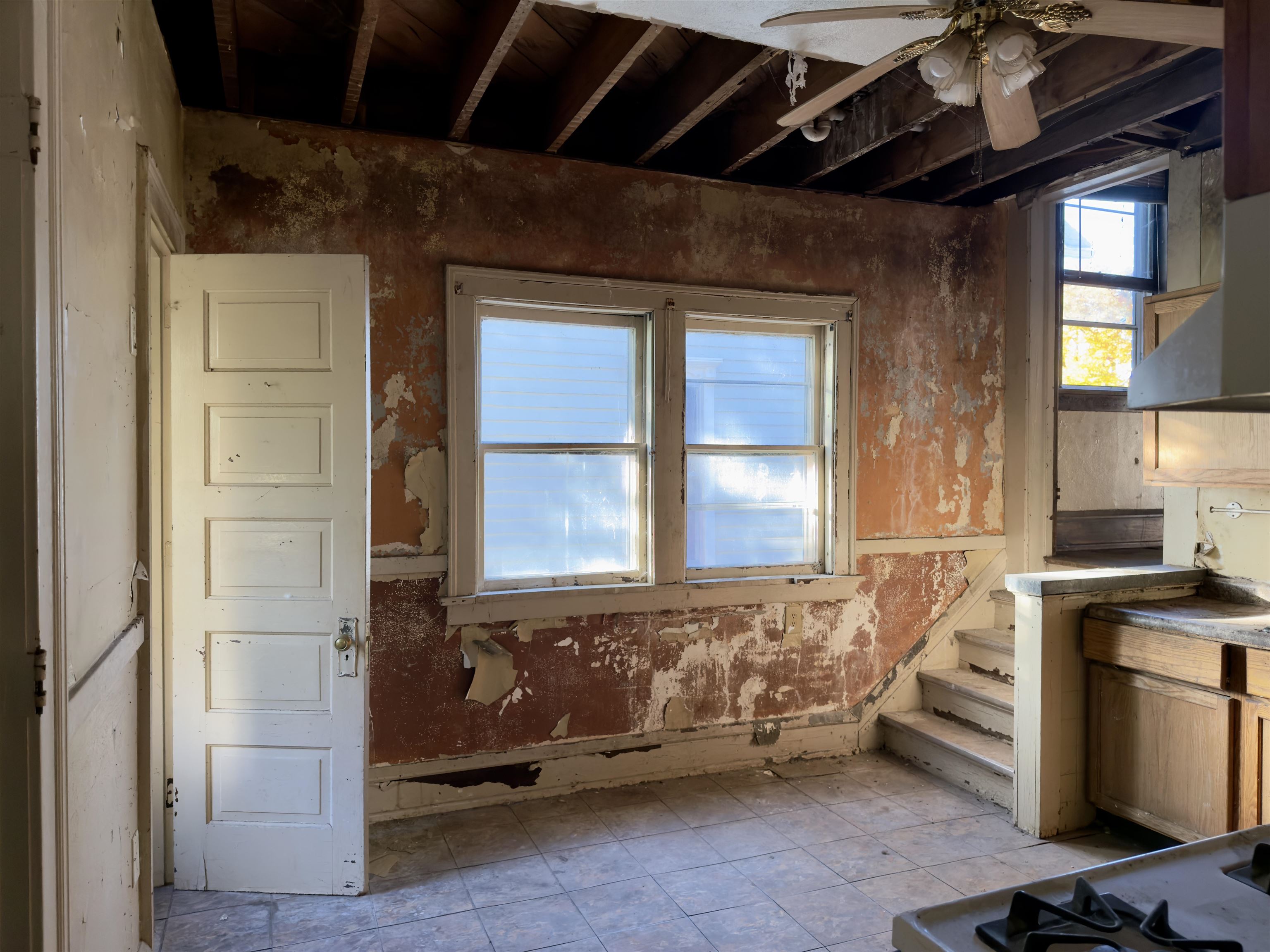 1315 4th Avenue Rockford, IL 61104 - Photo 6 of 14