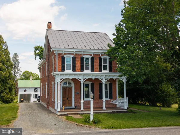front view of house with a yard