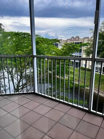 $230,000 | 7623 Southampton Terrace, Unit 412, Tamarac, FL 33321