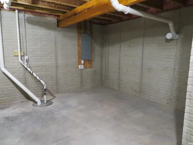 $344,500 | 18497 Falcons Lair Court, New Paris, IN 46553