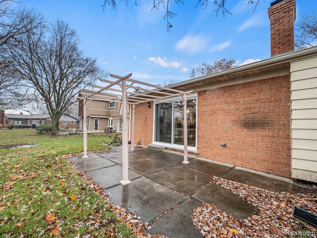 980 Briston Drive Rochester Hills, MI 48307 - Photo 6 of 41