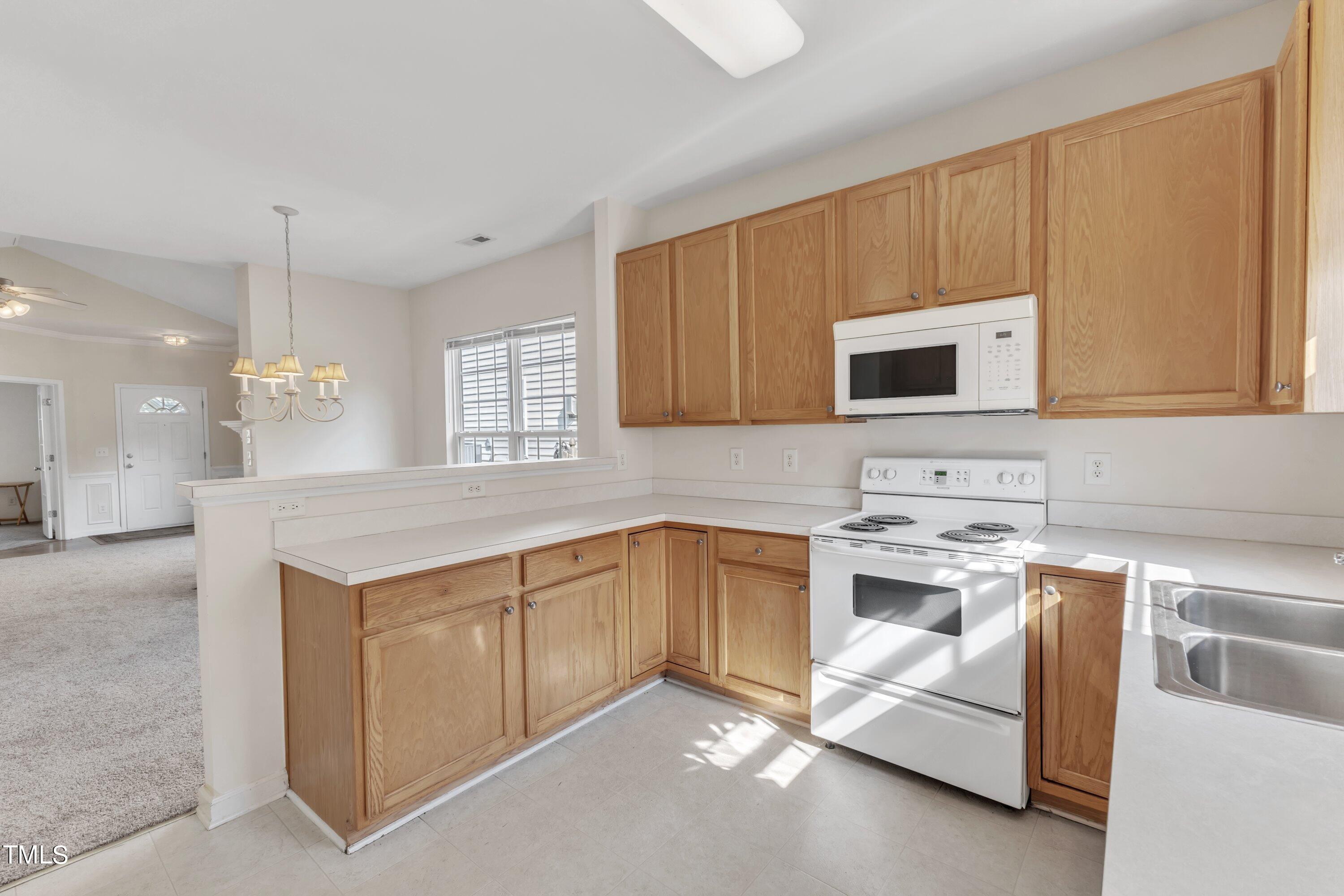 8210 Shadow Stone Court Raleigh, NC 27613 - Photo 19 of 44 24-4825 Waters Gate Dr-28