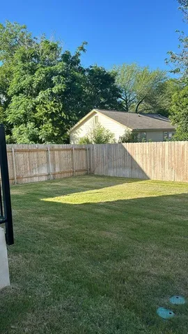 $1,450 | 45 Trinity Circle, Lockhart, TX 78644