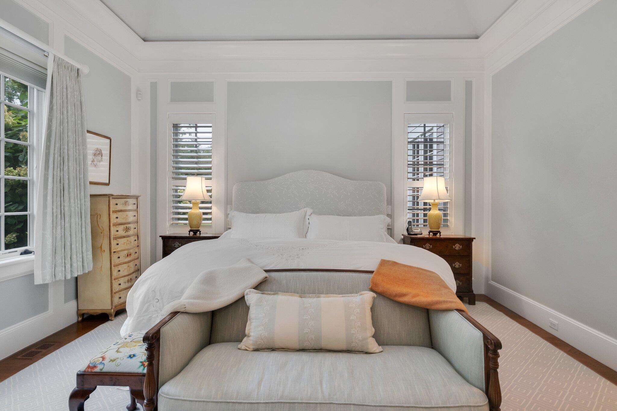 345 Windswept Way Osterville, MA 02655 - Photo 20 of 66 a living room with furniture and a window