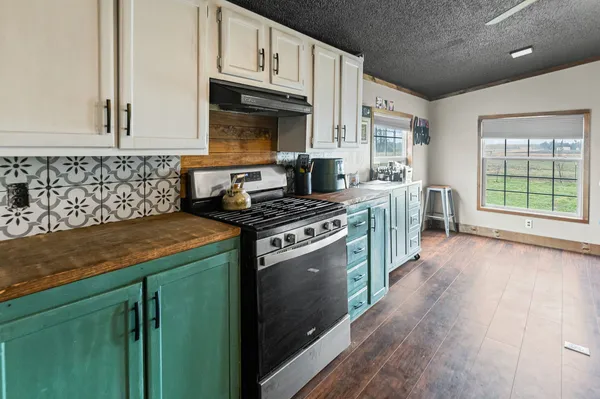 $158,000 | 4239 County Road 500 East, Odin, IL 62870