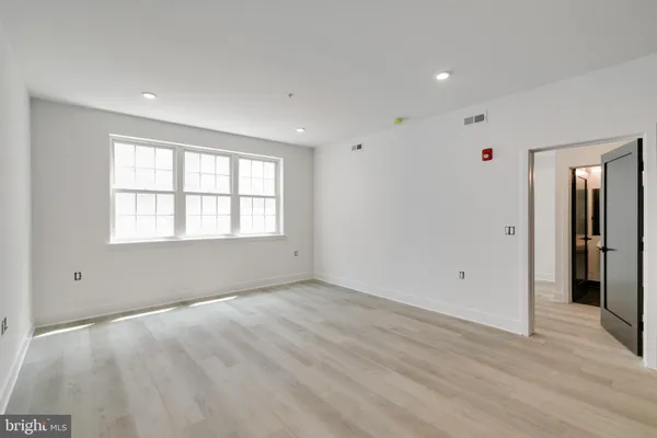 $1,600 | 3045-51 Richmond Street, Unit 504, Philadelphia, PA 19134