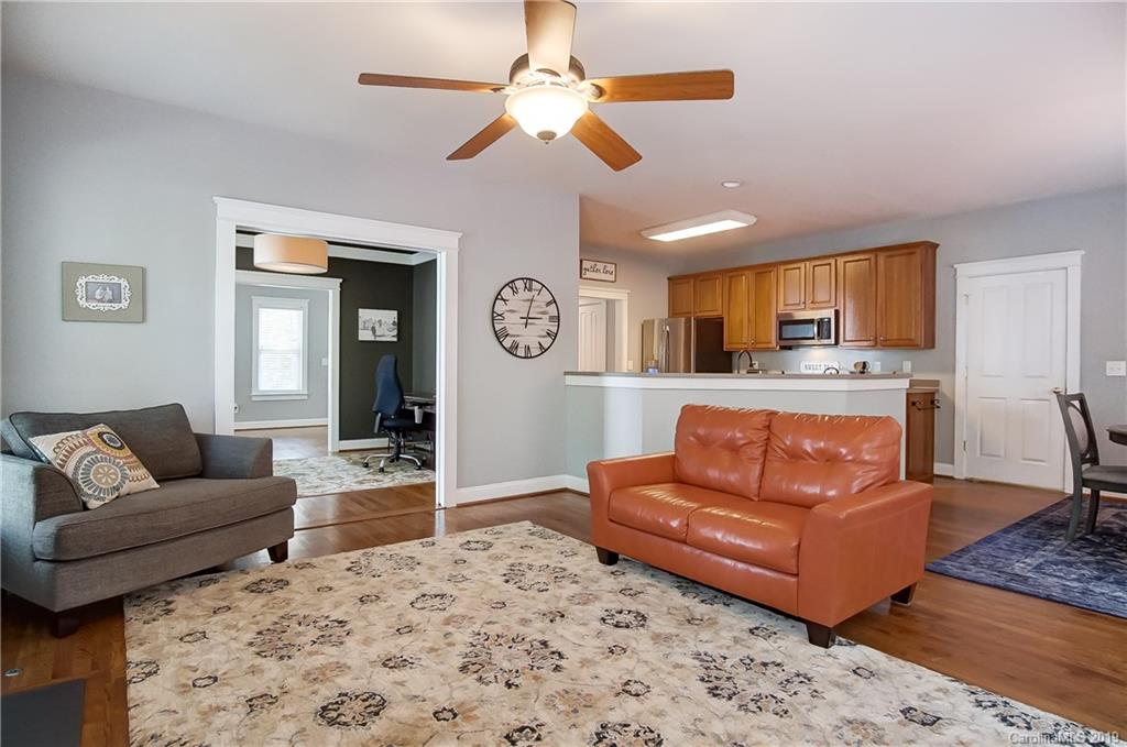 1055 Hunters Run Drive Tega Cay, SC 29708 - Photo 13 of 39 Gallery Image 13