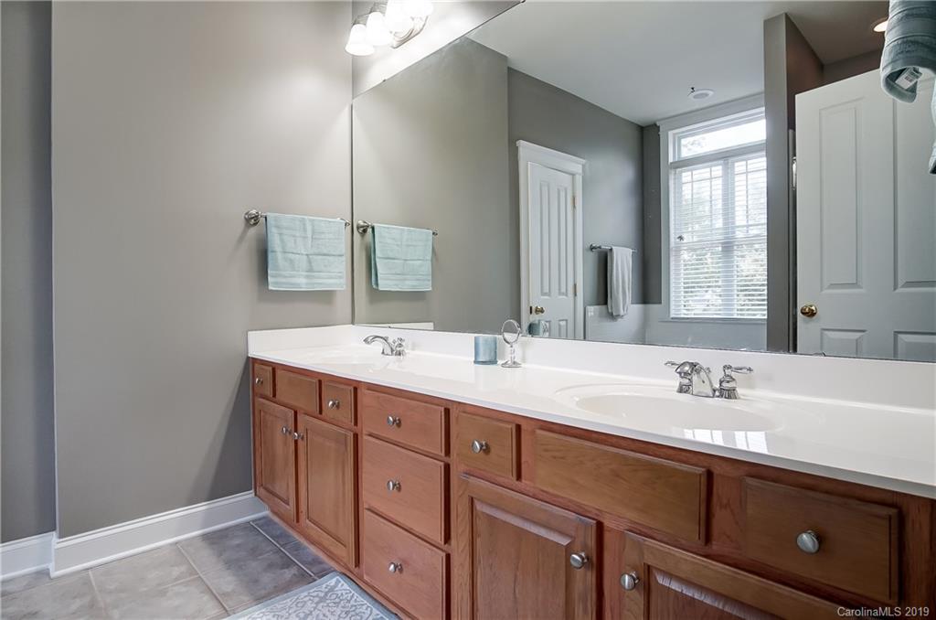 1055 Hunters Run Drive Tega Cay, SC 29708 - Photo 22 of 39 Gallery Image 22
