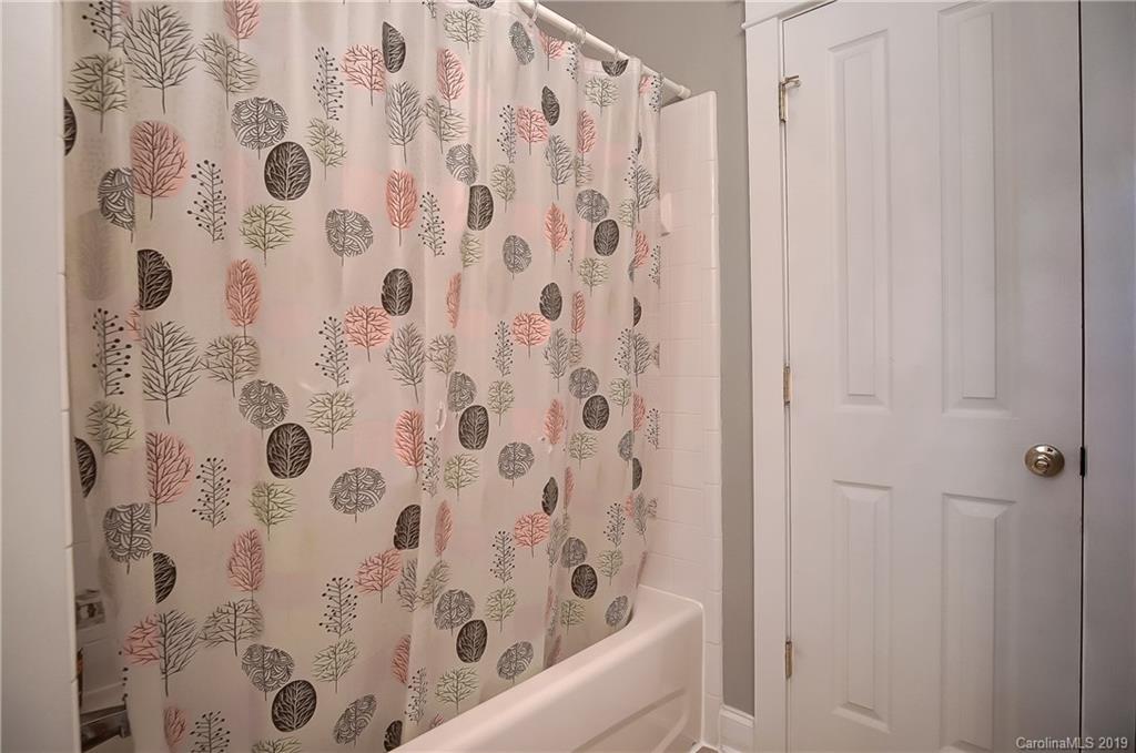 1055 Hunters Run Drive Tega Cay, SC 29708 - Photo 27 of 39 Gallery Image 27