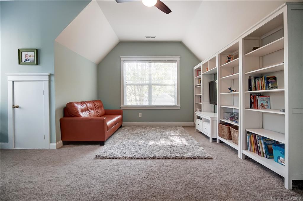 1055 Hunters Run Drive Tega Cay, SC 29708 - Photo 29 of 39 Gallery Image 29