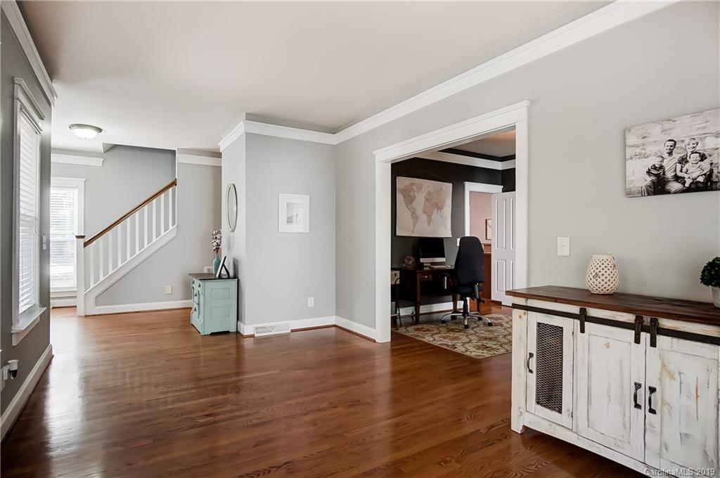1055 Hunters Run Drive Tega Cay, SC 29708 - Photo 8 of 39 Gallery Image 8