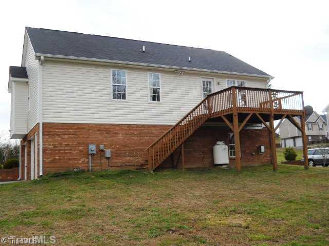 6918 Channel Forest Road Belews Creek, NC 27009 - Photo 5 of 15 Exterior Back.