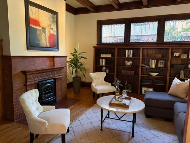 $10,000 | 1776 Knox Avenue South, Minneapolis, MN 55403