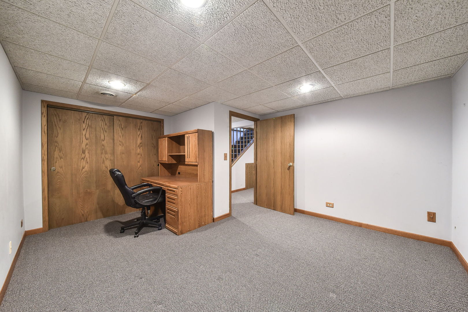8S526 River Drive Naperville, IL 60565 - Photo 17 of 35 a view of a livingroom with furniture