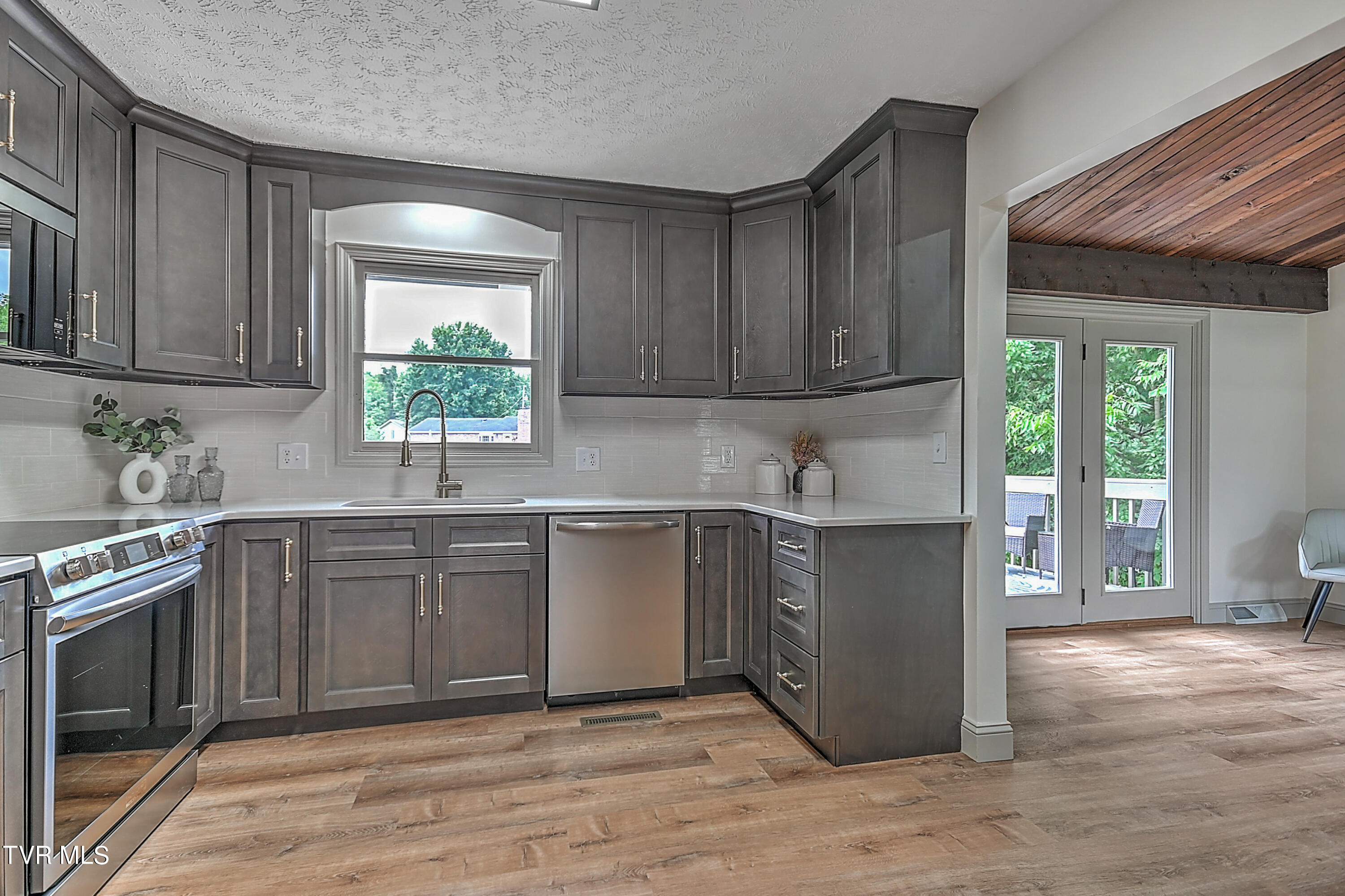 1109 Meadow Lane Kingsport, TN 37663 - Photo 13 of 54 1109 Meadow Ln KB-18