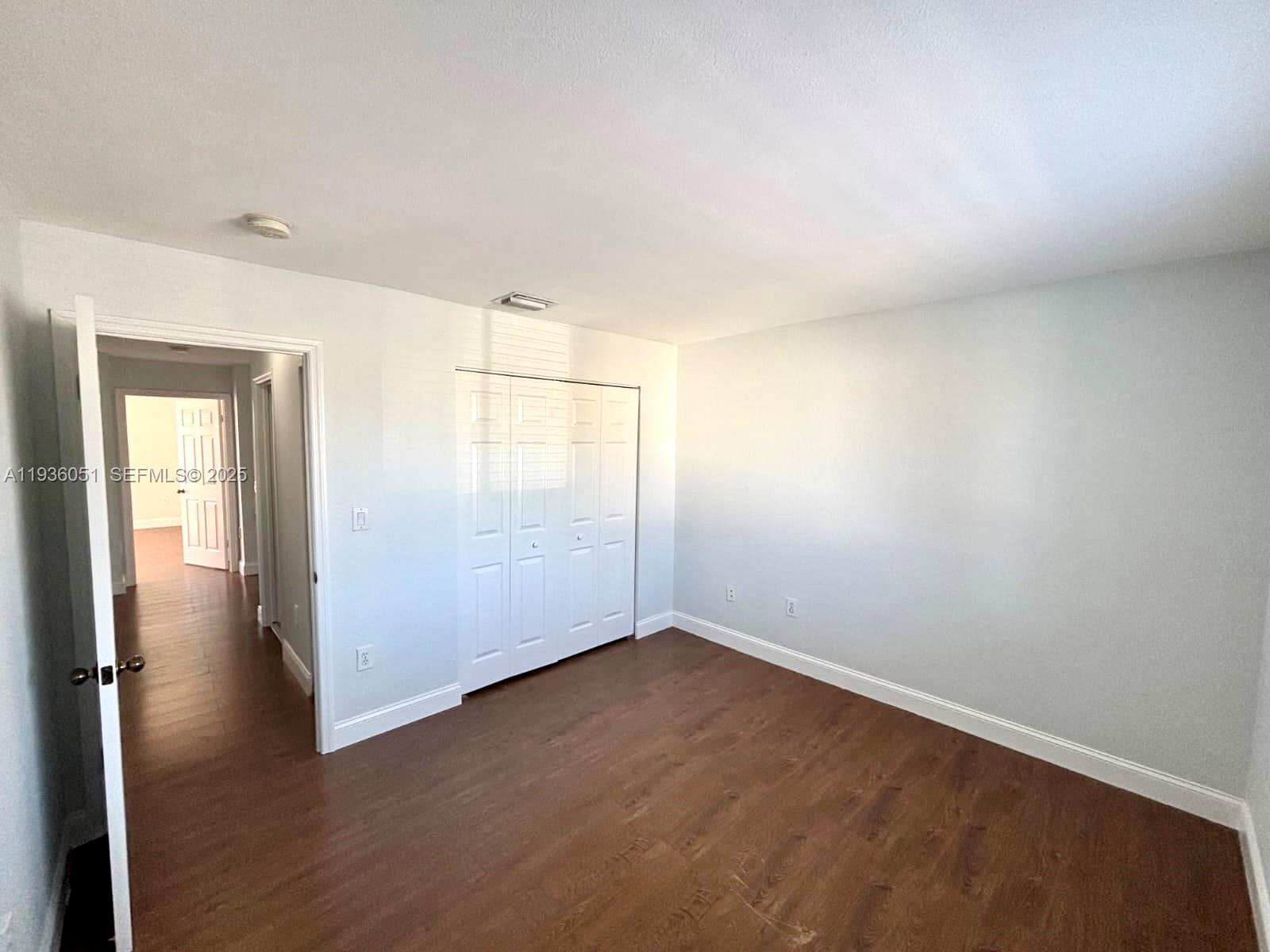 16276 Southwest 75th Street Miami, FL 33193 - Photo 23 of 38