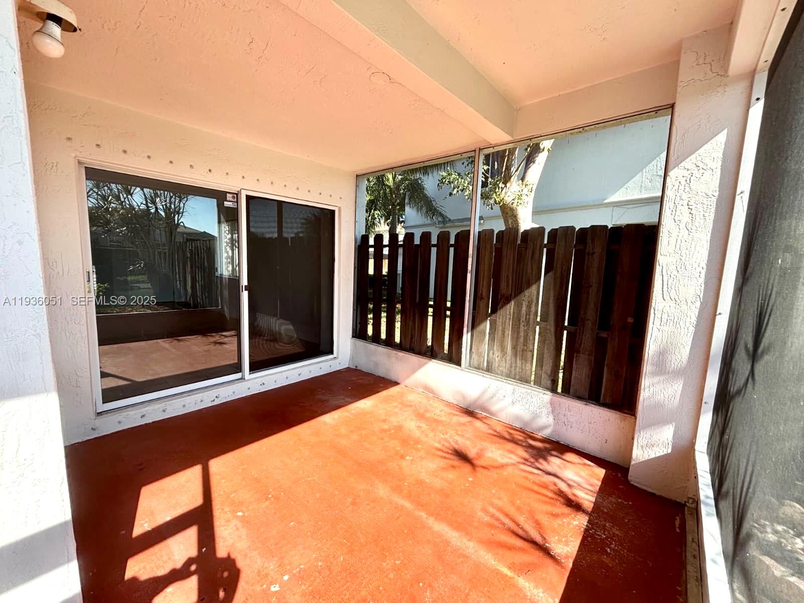 16276 Southwest 75th Street Miami, FL 33193 - Photo 28 of 38