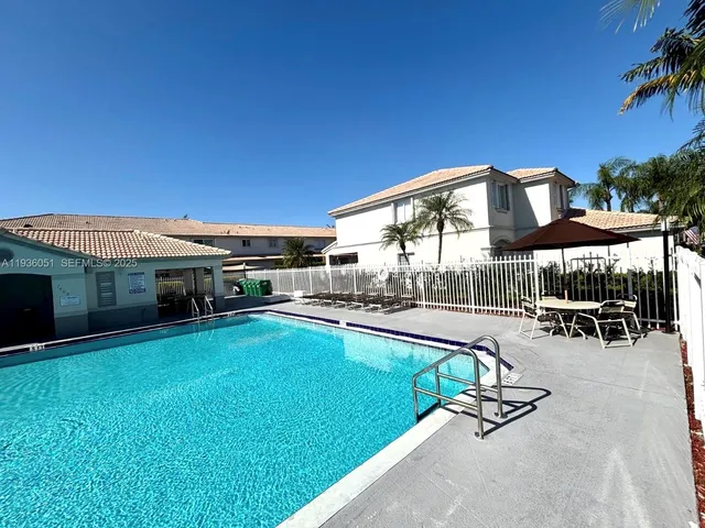 $3,200 | 16276 Southwest 75th Street, Miami, FL 33193