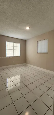 $2,400 | 800 Southwest 10th Avenue, Unit 800, Hallandale Beach, FL 33009