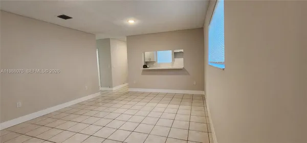 $2,400 | 800 Southwest 10th Avenue, Unit 800, Hallandale Beach, FL 33009