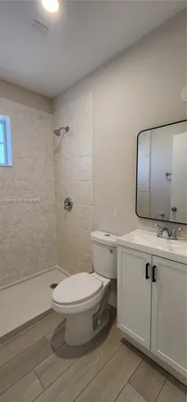 $2,400 | 800 Southwest 10th Avenue, Unit 800, Hallandale Beach, FL 33009