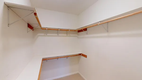 $389,000 | 807 Maple Shade Drive, Holmen, WI 54636