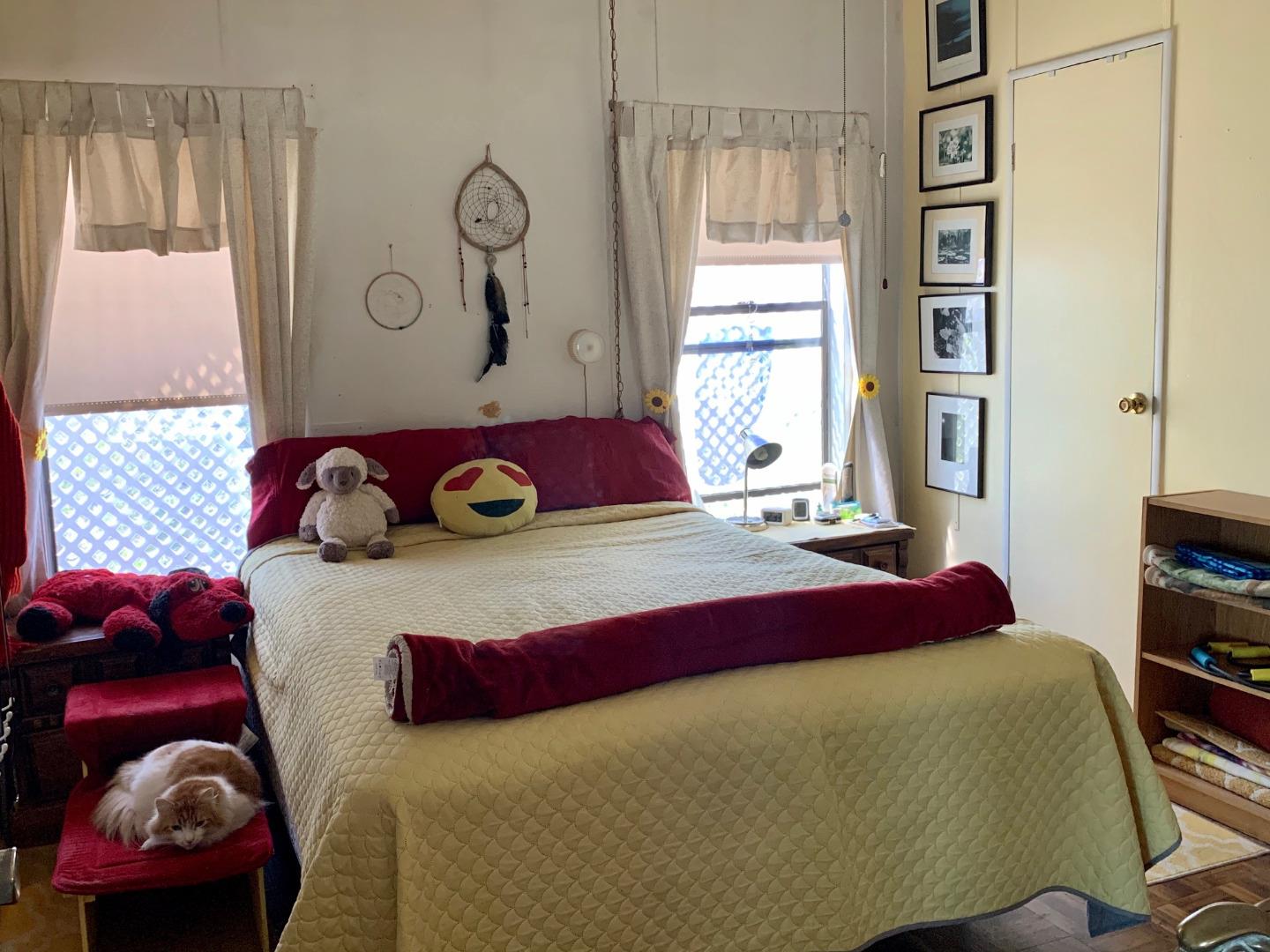 73856 Copperhead Road Bradley, CA 93426 - Photo 18 of 23 a bedroom with a bed and a window