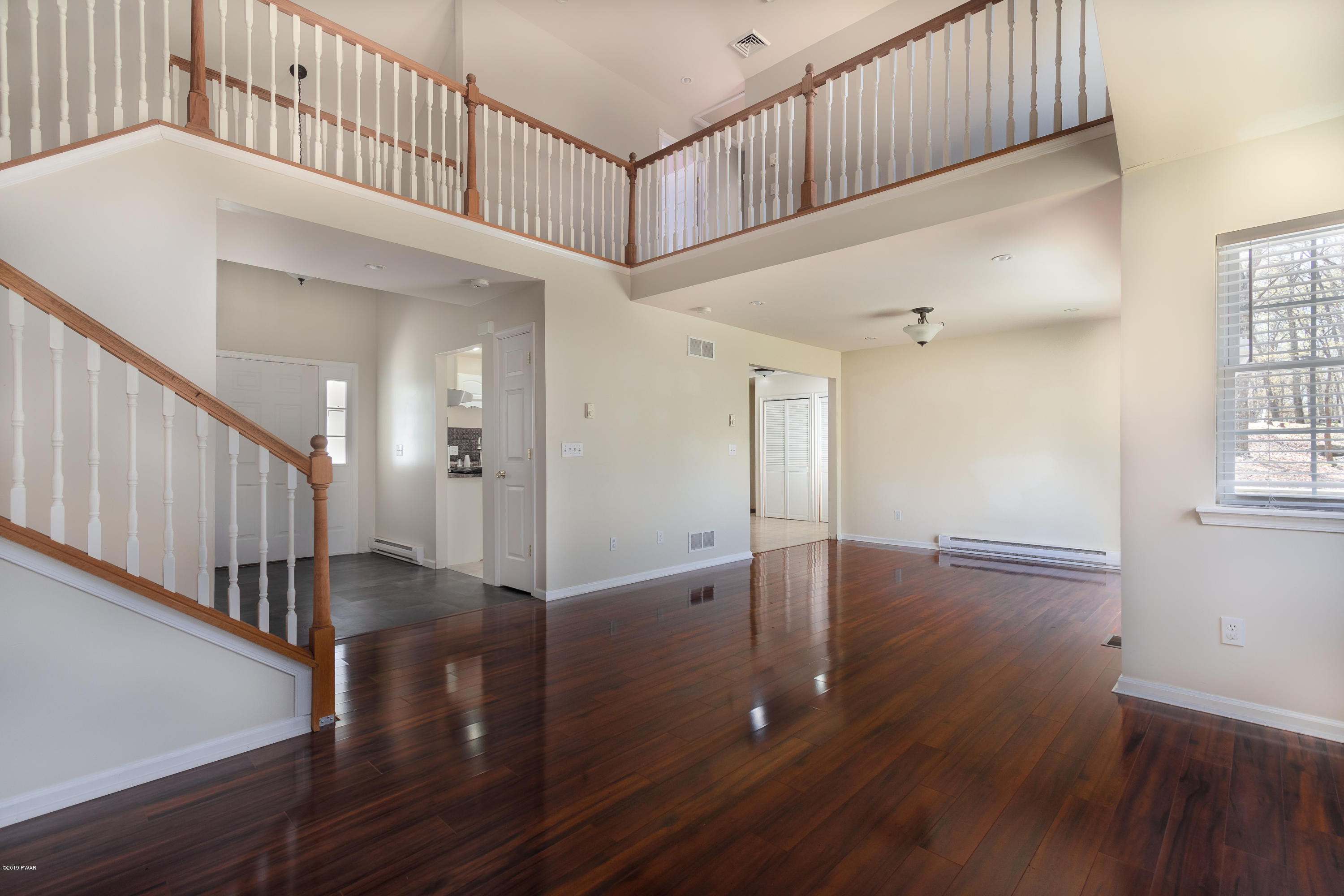 129 Chipmunk Road Bushkill, PA 18324 - Photo 3 of 14 129 Chipmunk-5