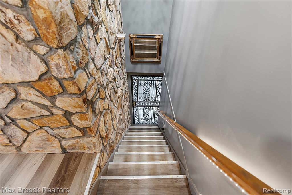 1392 Maple Grove Road Lapeer, MI 48446 - Photo 20 of 68
