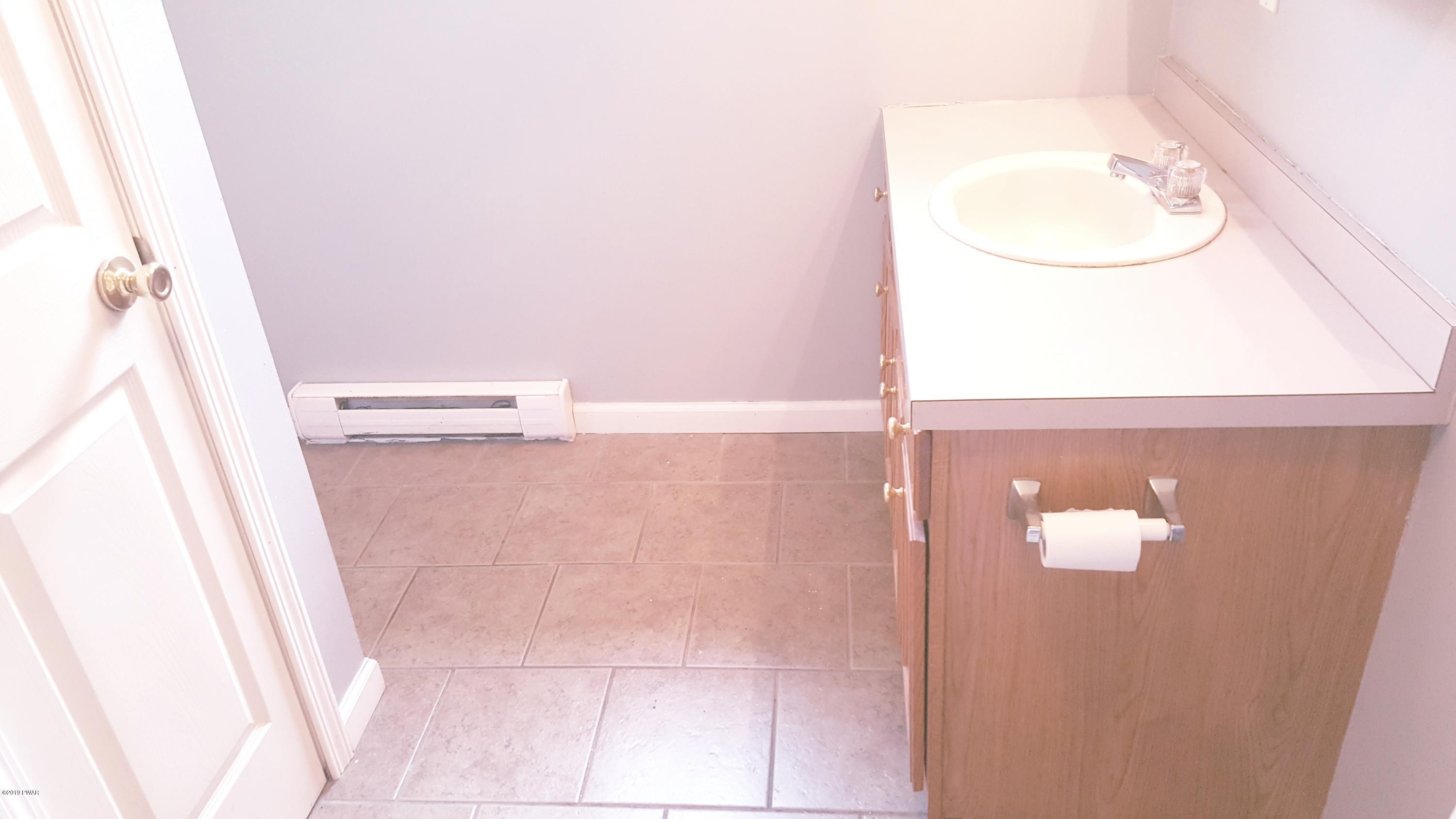 219 Hathaway Road Equinunk, PA 18417 - Photo 31 of 65