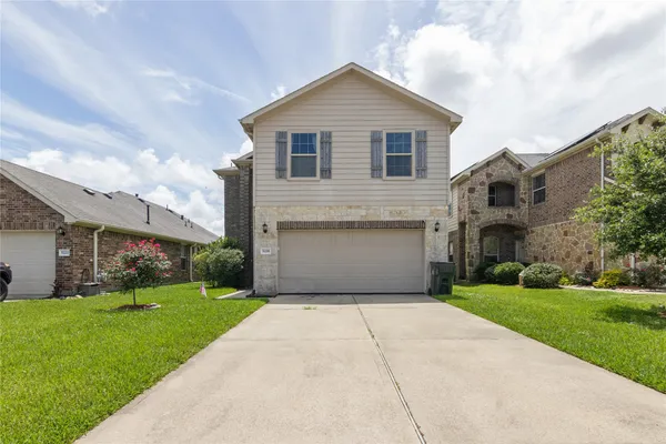 $2,400 | 5218 Misty Lane, Bacliff, TX 77518
