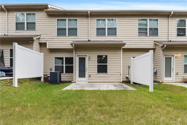 $2,050 | 7751 Haynes Park Circle, Lithonia, GA 30038